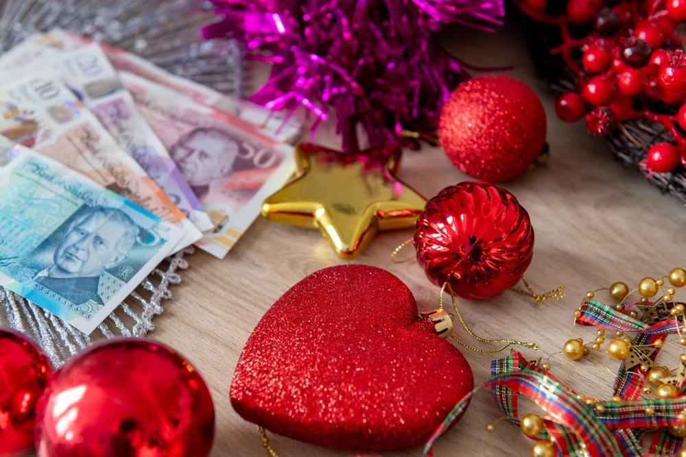 10 Christmas budgeting tips to help you have a debt-free January